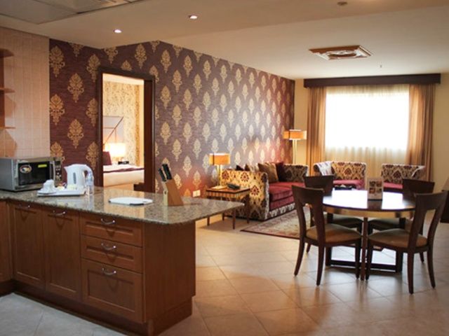 Belvedere Court Deluxe Hotel Apartments Дубай Екстер'єр фото